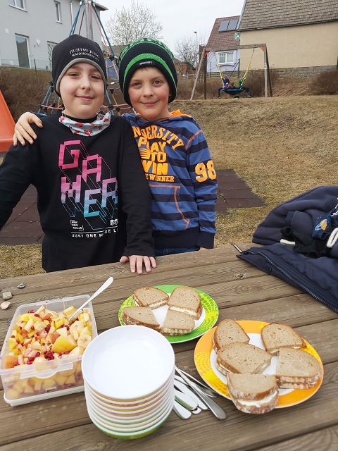 k Picknick am Spielplatz 1