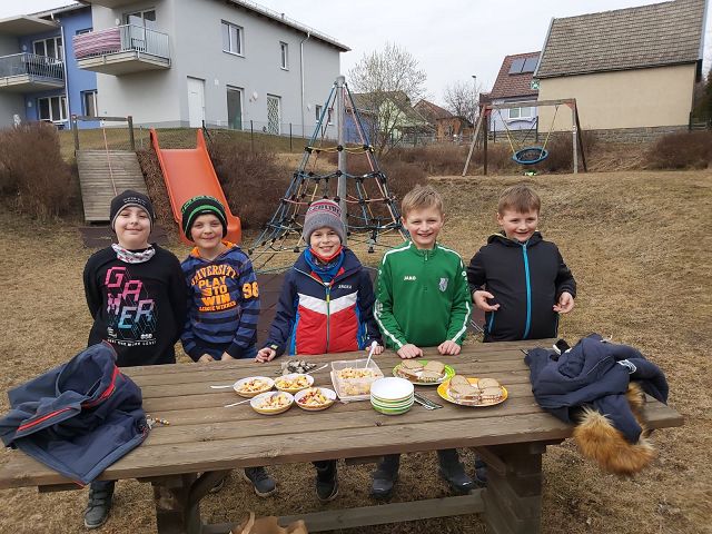 k Picknick am Spielplatz 7