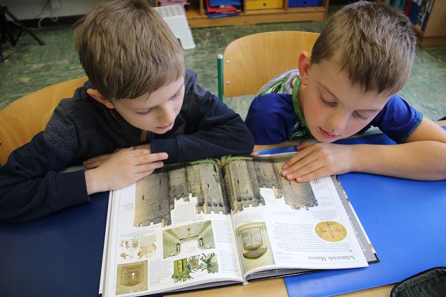 k 3b Ritter und Burgen 8